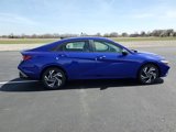 New 2025 Hyundai Elantra SEL image 3