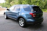 Used 2019 Ford Explorer XLT image 3