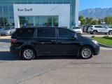 Used 2015 Toyota Sienna XLE Premium image 2
