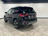 New 2024 Volkswagen Taos SE image 5
