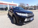 Used 2019 Toyota Highlander LE image 3