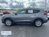Used 2018 Nissan Rogue SV image 2