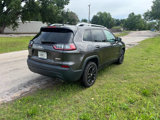 Used 2019 Jeep Cherokee Latitude Plus w/ Comfort/Convenience Group image 5