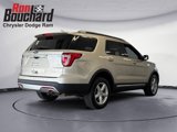 Used 2017 Ford Explorer XLT image 2
