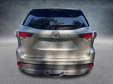 Used 2014 Toyota Highlander XLE image 3