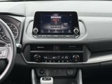 Used 2024 Nissan Rogue SV image 3