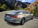 Used 2018 Chevrolet Malibu LT image 3