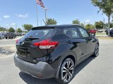 Used 2020 Nissan Kicks SV image 3