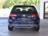 Used 2017 Volkswagen Golf Alltrack S image 4