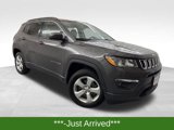 Used 2019 Jeep Compass Latitude w/ Cold Weather Group image 1