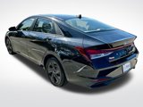 Used 2023 Hyundai Elantra SEL image 4