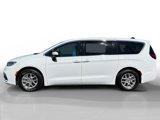 Used 2023 Chrysler Pacifica Touring-L image 2