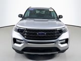 Certified 2022 Ford Explorer XLT w/ Equipment Group 202A image 2