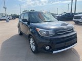 Used 2018 Kia Soul + image 3