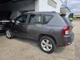 Used 2017 Jeep Compass Latitude image 2