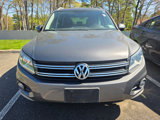 Used 2014 Volkswagen Tiguan SEL image 2
