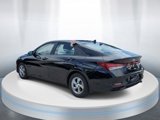 Certified 2022 Hyundai Elantra SE image 3