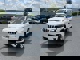 Used 2019 Jeep Cherokee Latitude w/ Cold Weather Group image 3