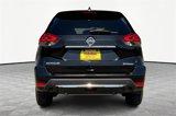 Used 2017 Nissan Rogue SV image 4