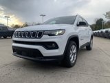 New 2025 Jeep Compass Latitude image 3