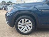 Used 2023 Volkswagen Atlas Cross Sport SE w/ Panoramic Sunroof Package image 5