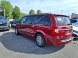 Used 2015 Chrysler Town & Country Touring image 4