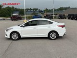 Used 2022 Hyundai Accent SEL image 2