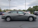 New 2025 Hyundai Elantra SE image 3
