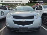 Used 2009 Chevrolet Traverse LT image 2