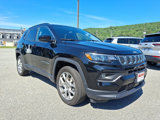 Used 2022 Jeep Compass Latitude image 2