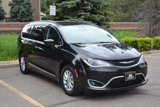 Used 2017 Chrysler Pacifica Touring-L image 5