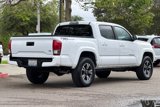 Used 2017 Toyota Tacoma TRD Off-Road image 4