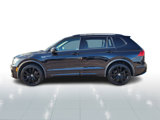 Used 2021 Volkswagen Tiguan SE R-Line image 3