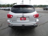 Used 2017 Nissan Pathfinder S image 4