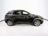 Used 2022 Hyundai Kona SEL w/ Winter Weather Package image 4