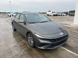 Used 2024 Hyundai Elantra SEL image 3