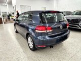 Used 2011 Volkswagen Golf 4-Door image 6