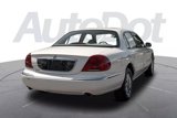 Used 2002 Lincoln Continental image 3