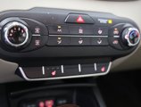 Used 2016 Kia Sorento LX w/ LX Convenience Package image 5