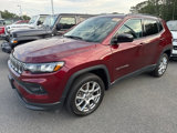 Used 2022 Jeep Compass Latitude image 3