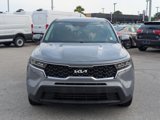Used 2023 Kia Sorento LX image 2