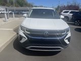 Certified 2022 Volkswagen Taos SEL image 4