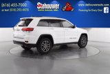 Used 2020 Jeep Grand Cherokee Limited image 3