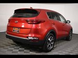 Used 2022 Kia Sportage LX image 2