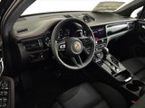 Used 2025 Porsche Macan image 4