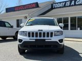 Used 2016 Jeep Compass Latitude image 2