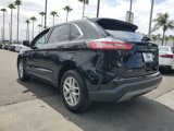 Used 2022 Ford Edge SEL image 3