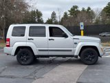 Used 2012 Jeep Liberty Arctic image 5