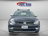 Used 2017 Volkswagen Golf Alltrack SEL image 3