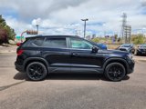 Used 2022 Volkswagen Taos SE image 2